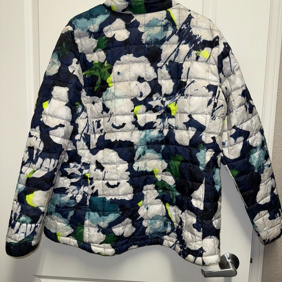 The North Face Puffer Coat XXL - Picture 2 of 4